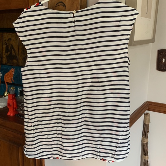 Talbots rayon animal‎ print blouse.  Wornnabout 3x. Excellent shape - Picture 4 of 4